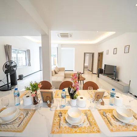 Wonderland Moonstone 4 Bedroom Luxury Pool Pattaya