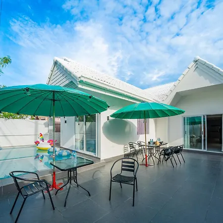 Wonderland Moonstone 4 Bedroom Luxury Pool