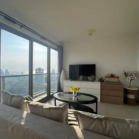2 Bed High Floor Sea View - In *