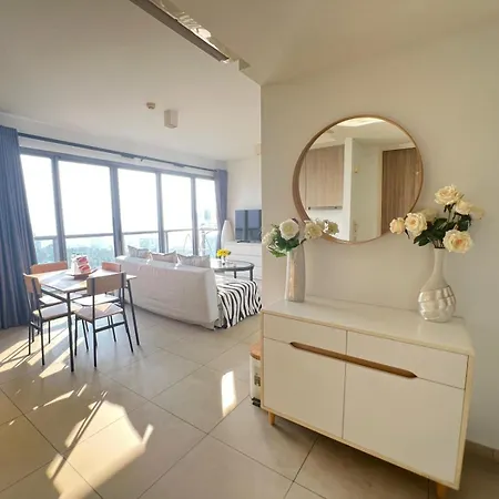 อพาร์ทเม้น 2 Bed High Floor Sea View - In Pattaya