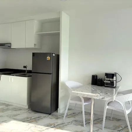 Apartment The Ocean Pearl - Steps Waterpark & Market