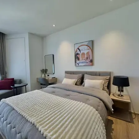 Apartment Maxhome At Edge *