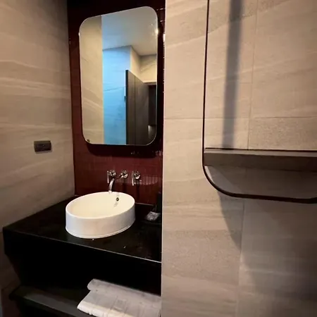 Apartment Maxhome At Edge Pattaya