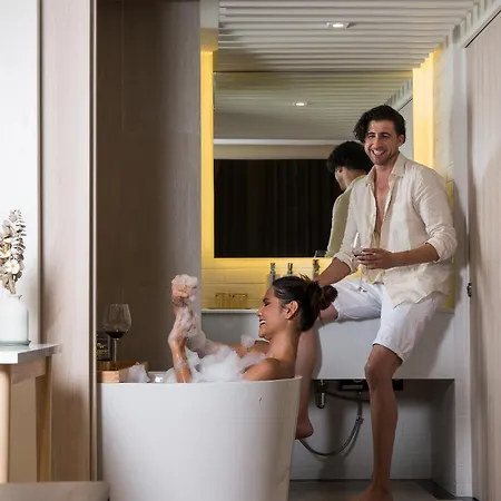 Mila Kohlarn มิ-ลา เกาะล้าน โรงแรม Pattaya