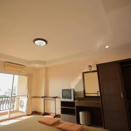 นาวิน แมนชั่น 2 Navin Mansion 2 โรงแรม