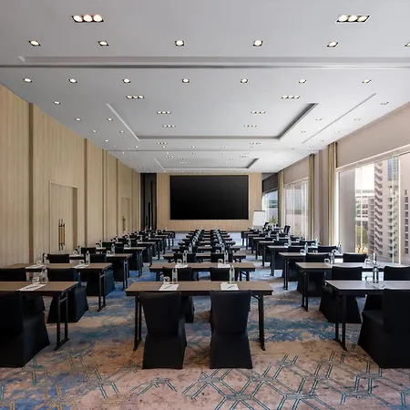 Mercure Ocean Hotel 4*
