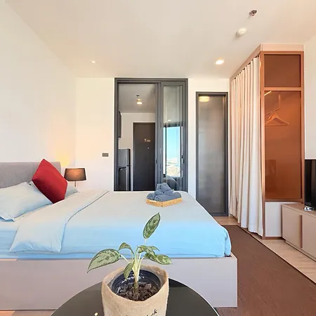 Edge Oasis Apartment *