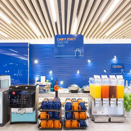 Express By Ihg 4*