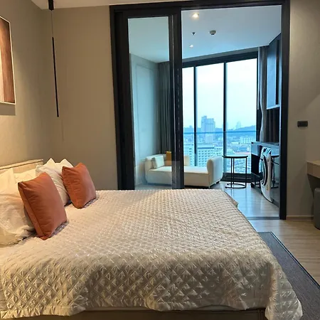 502 Edge 25th Floor Sea View With King Size Bed อพาร์ตโฮเทล 4*