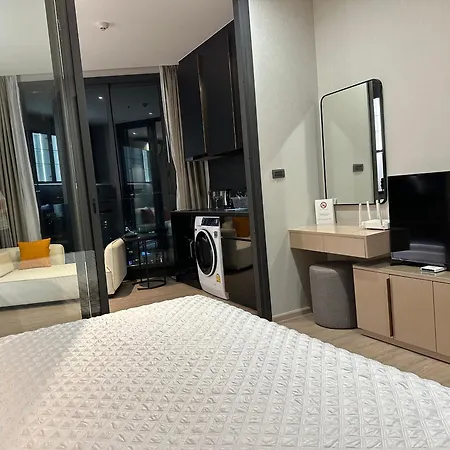 502 Edge 25th Floor Sea View With King Size Bed 4*