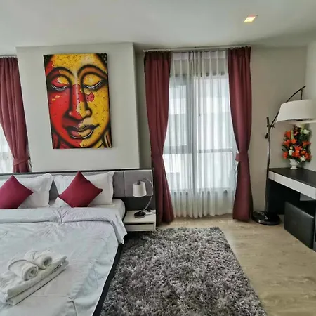 Base海景网红顶层无边泳池 双卧室套房 Aparthotel Pattaya