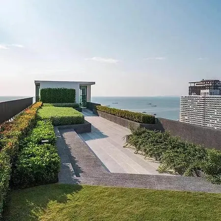 Base海景网红顶层无边泳池 双卧室套房 Pattaya