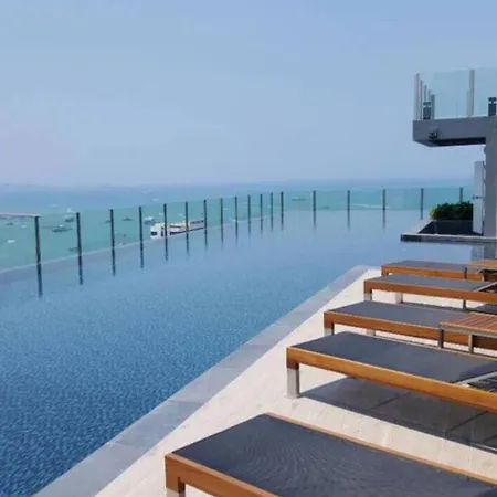 Base海景网红顶层无边泳池 双卧室套房 Aparthotel Pattaya