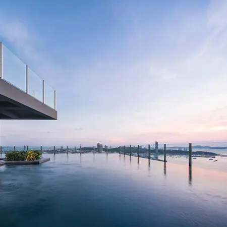 Base海景网红顶层无边泳池 双卧室套房 Pattaya
