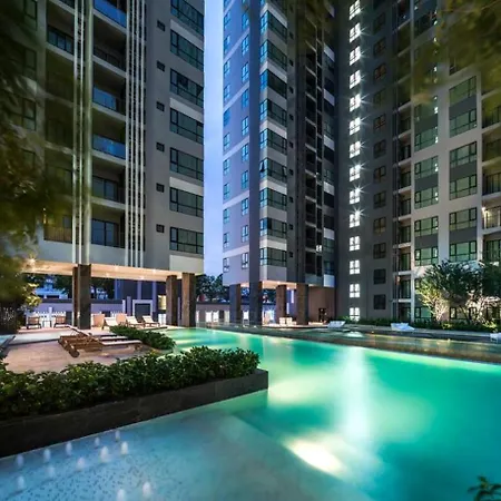 Aparthotel Base海景网红顶层无边泳池 双卧室套房 Pattaya