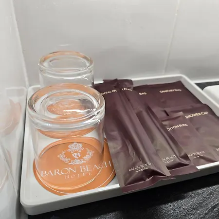 บารอน บีช