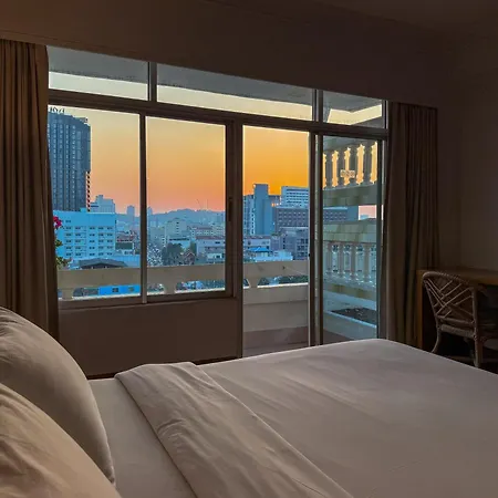 โกลเด้นบีชโฮเทล พัทยา โรงแรม Pattaya