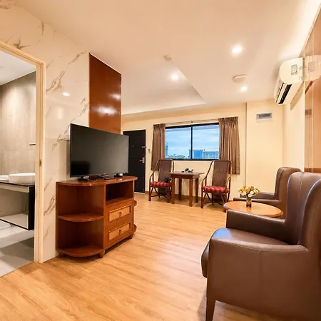Nova Park โรงแรม 4*