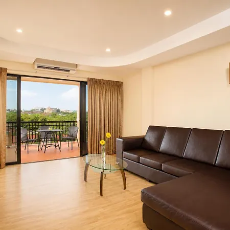 Nova Park โรงแรม