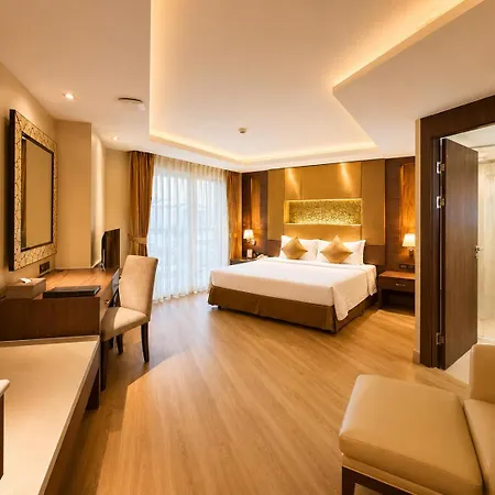 โรงแรม Nova Gold