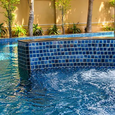 โรงแรม Nova Gold 4*