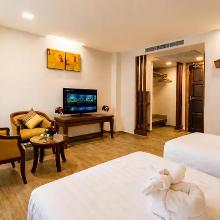 ไอยรา พาเลส โรงแรม 5*