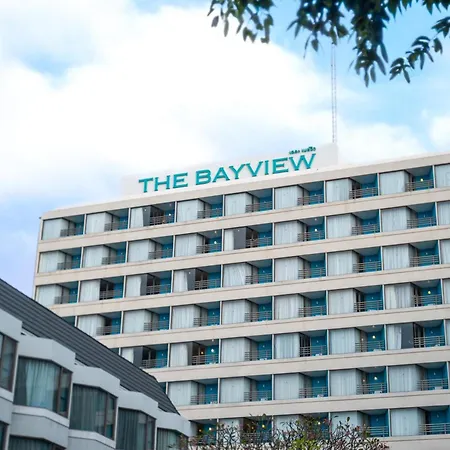 รีสอร์ท The Bayview 4*