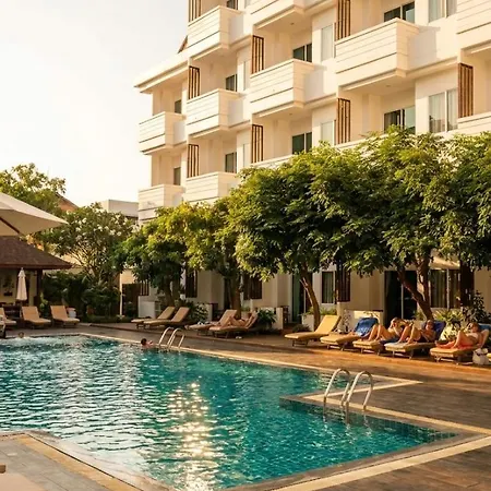 โรงแรม Hill Fresco