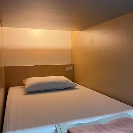 18 Coins Budget Hotel