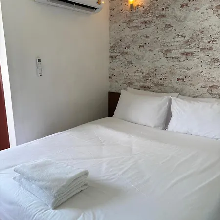 18 Coins Budget Pattaya