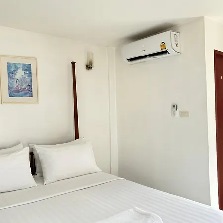 Hotel 18 Coins Budget Pattaya