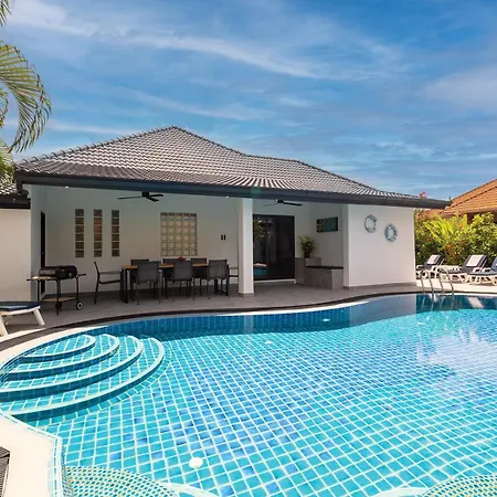 วันหยุดที่บ้าน Sabai Minutes To City, Beach, Walkingstreet Pattaya