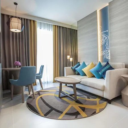 Mercure Ocean 4*