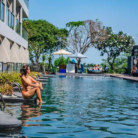 Golden Tulip Beachfront Hotel