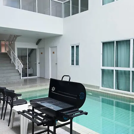 Villa The Inn10: Pool With 9 Bedrooms Pattaya