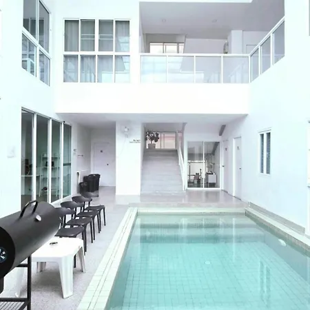 The Inn10: Pool With 9 Bedrooms *