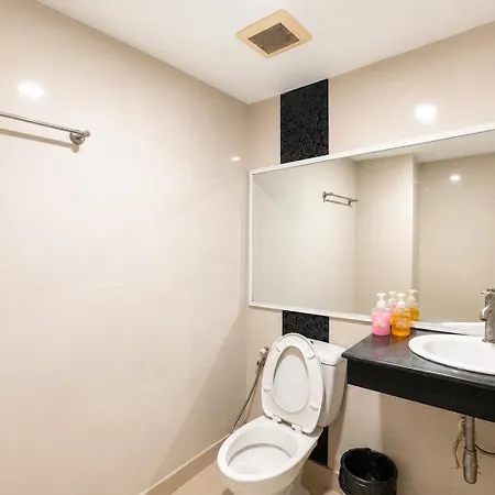 โรงแรม The Esse