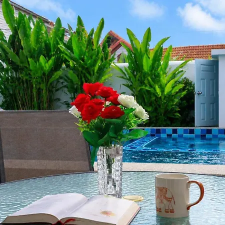 Villa Luxury Villa, 5br 6ba, Private Pool With Jacuzzi Cityhouse54 Pattaya