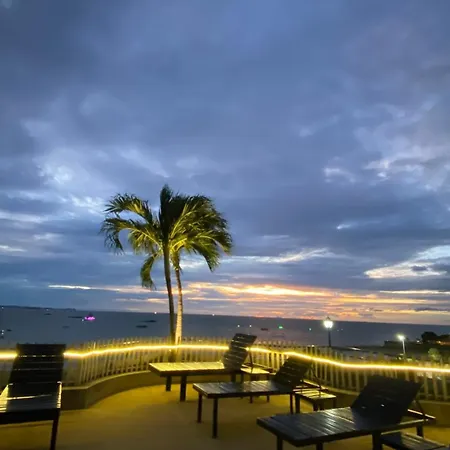 Pattaya Markland 16 *