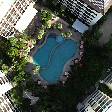 โรงแรม Sunday Wongamat Privacy Pattaya