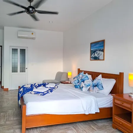 Villa At 5 Mins Walk 3bdr Pool For Groups And Family Pattaya