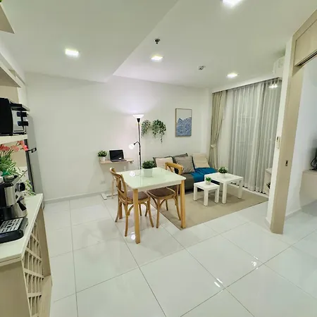 Cozy Ocean Hideaway 400m To & Fast Wi-fi อพาร์ทเม้น
