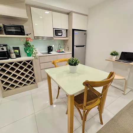 อพาร์ทเม้น Cozy Ocean Hideaway 400m To & Fast Wi-fi