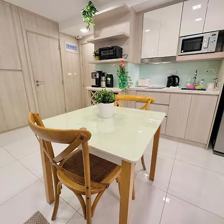 Cozy Ocean Hideaway 400m To & Fast Wi-fi Pattaya