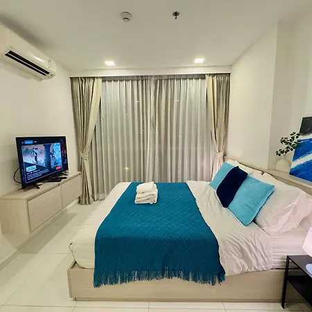 อพาร์ทเม้น Cozy Ocean Hideaway 400m To & Fast Wi-fi *