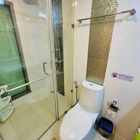 Cozy Ocean Hideaway 400m To & Fast Wi-fi *
