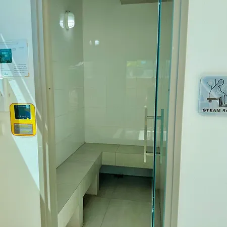 Cozy Ocean Hideaway 400m To & Fast Wi-fi อพาร์ทเม้น