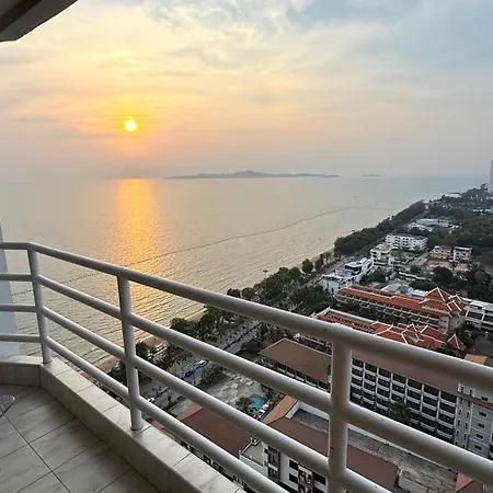 อพาร์ทเม้น View Talay 7 Seaview Pattaya