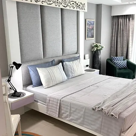 View Talay 7 Seaview อพาร์ทเม้น Pattaya