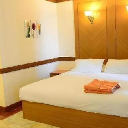 P.72 โรงแรม 2*